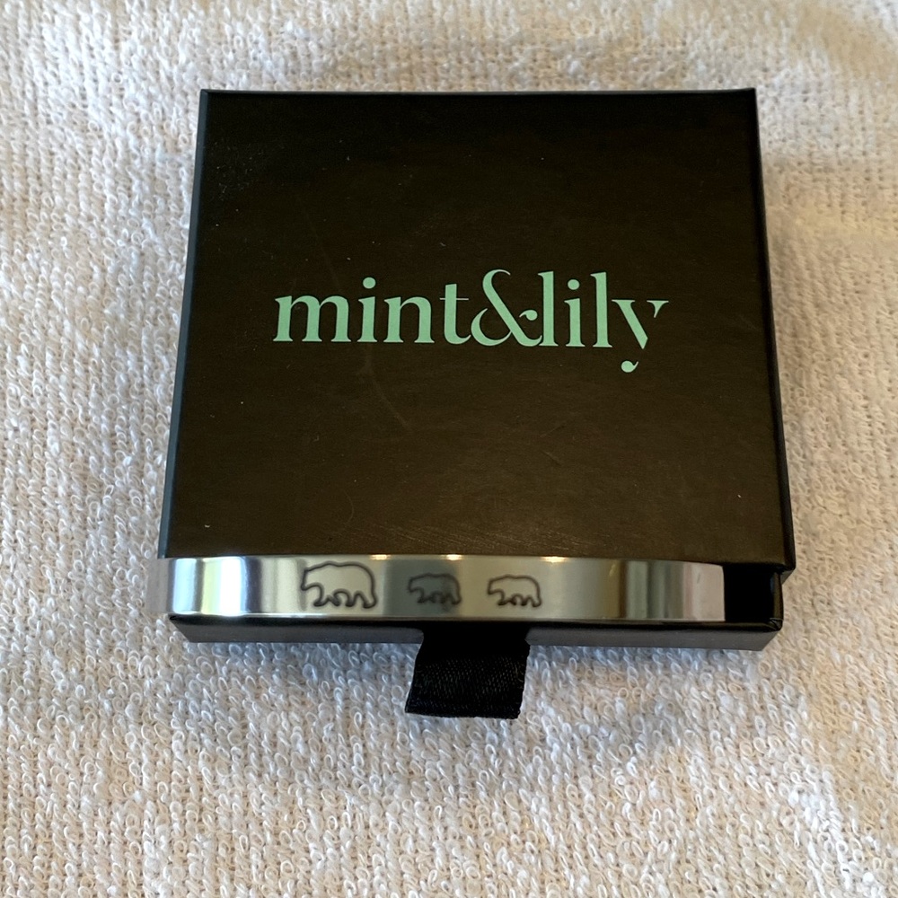 Mint and Lilly “mom and cubs” bracelet cuff